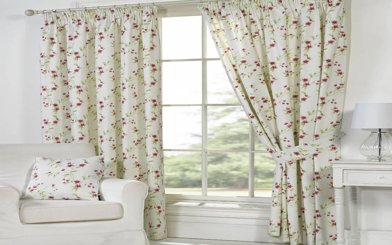 Types of Curtains 